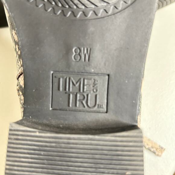Time and Tru Ankle Boot Snake Print Zip Sides Size 8W - Picture 10 of 10